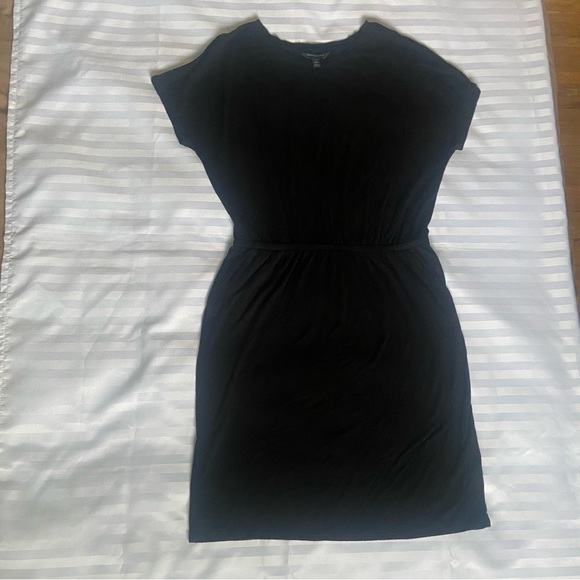 🖤 Banana Republic T-shirt dress with pockets - EUC - Picture 6 of 9